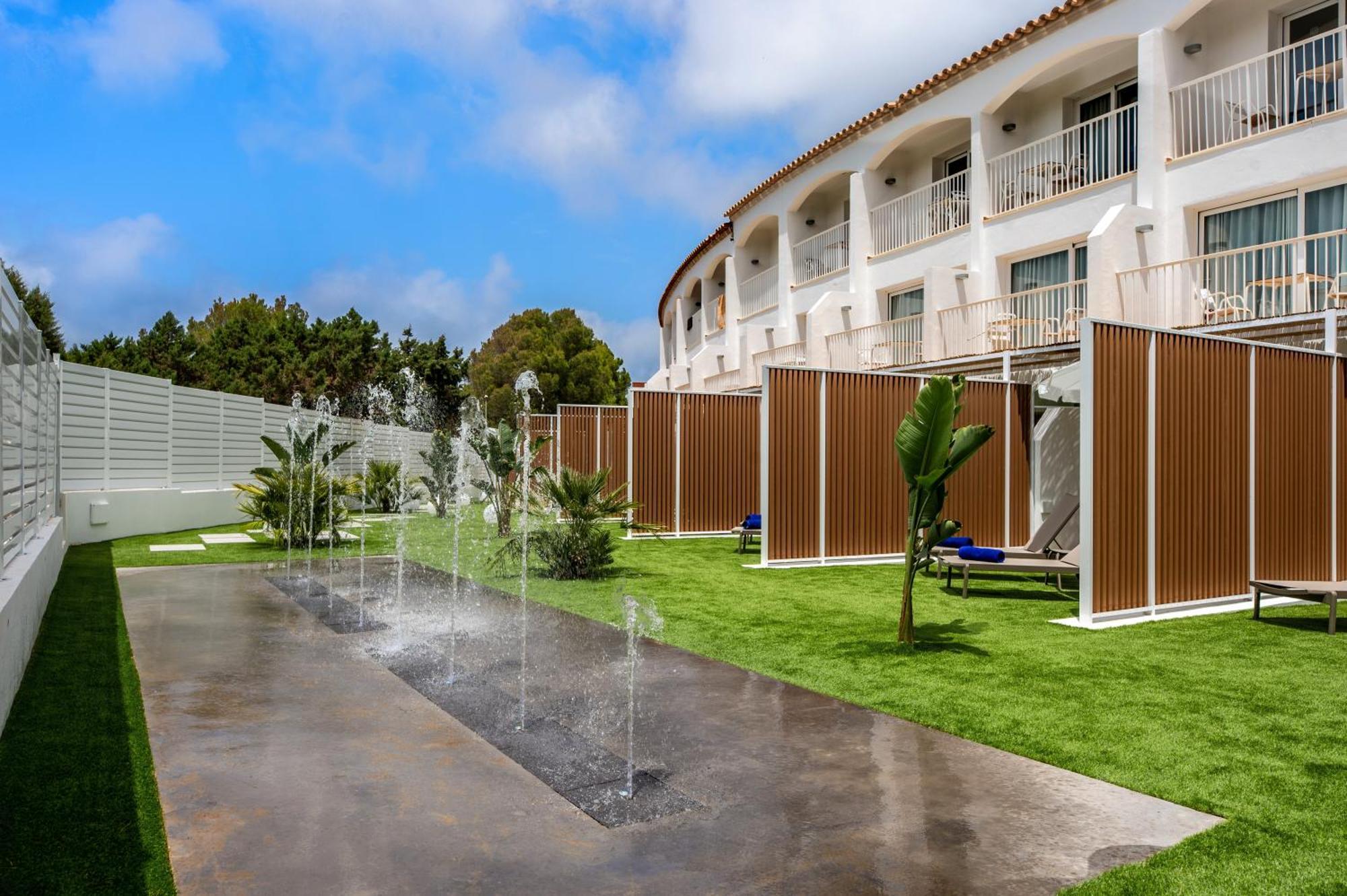 Hotel Vibra Cala Tarida-3Sup Кала-Таріда Екстер'єр фото