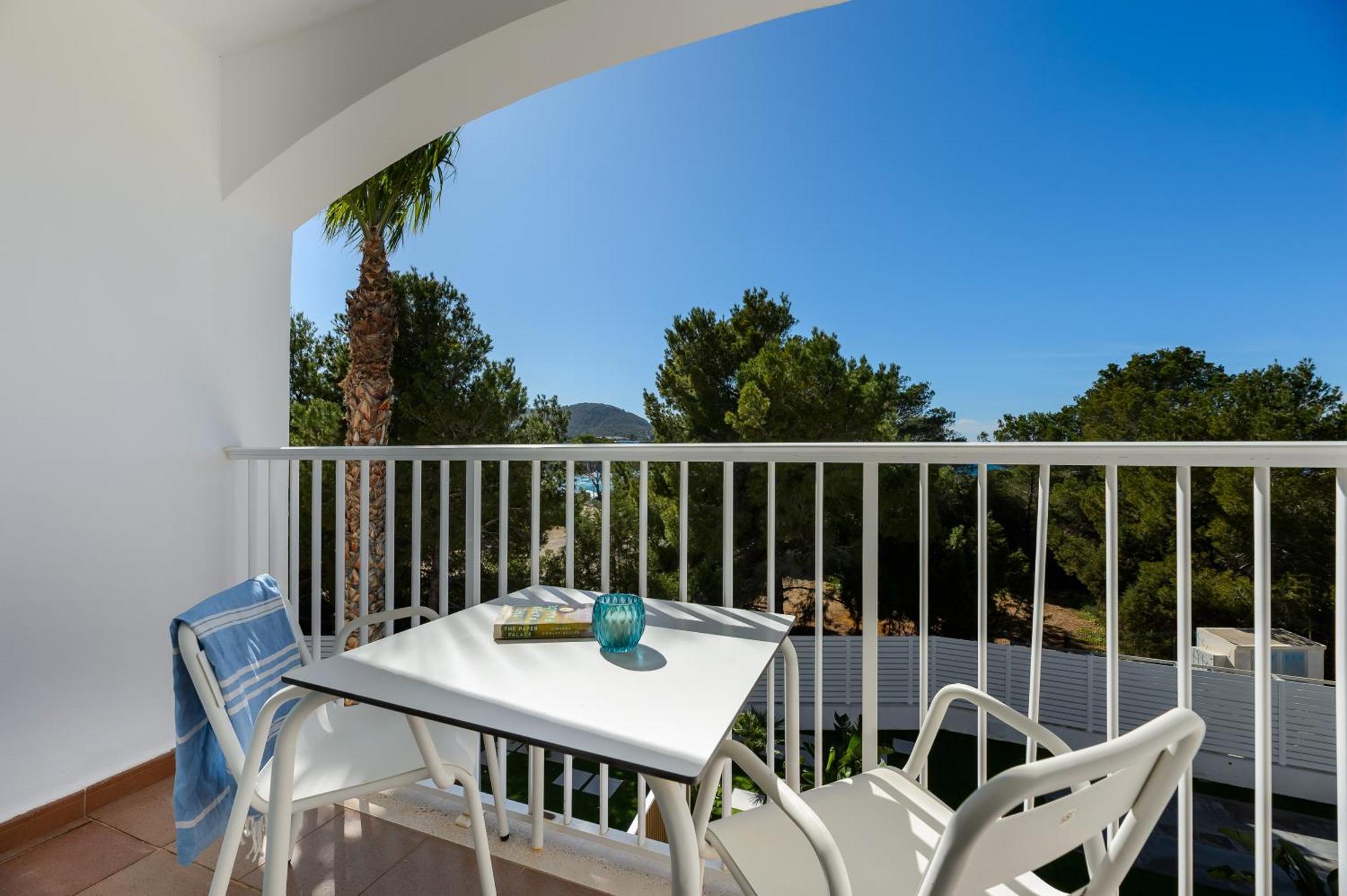 Hotel Vibra Cala Tarida-3Sup Кала-Таріда Екстер'єр фото